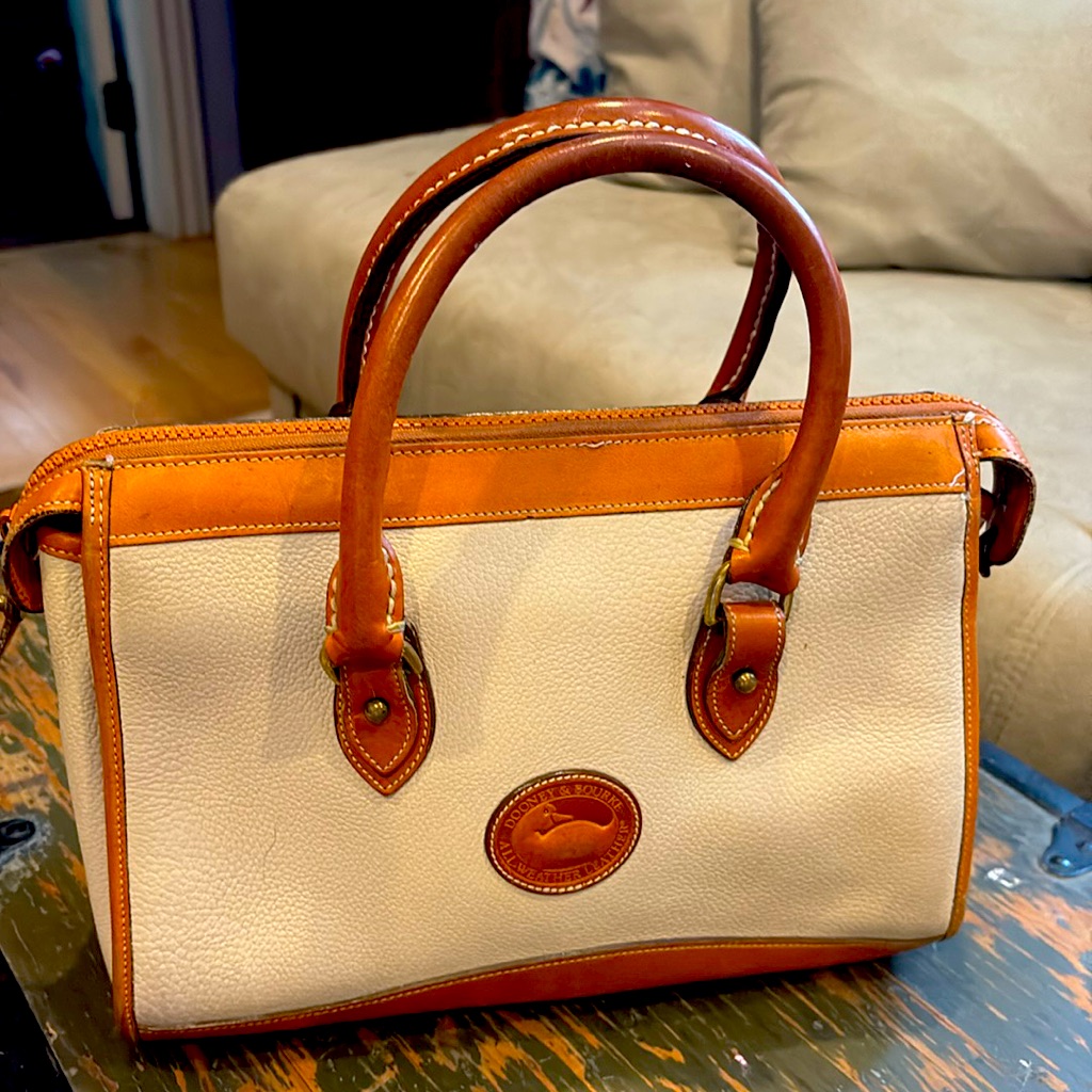 Vintage Dooney Bourke. Should Bag